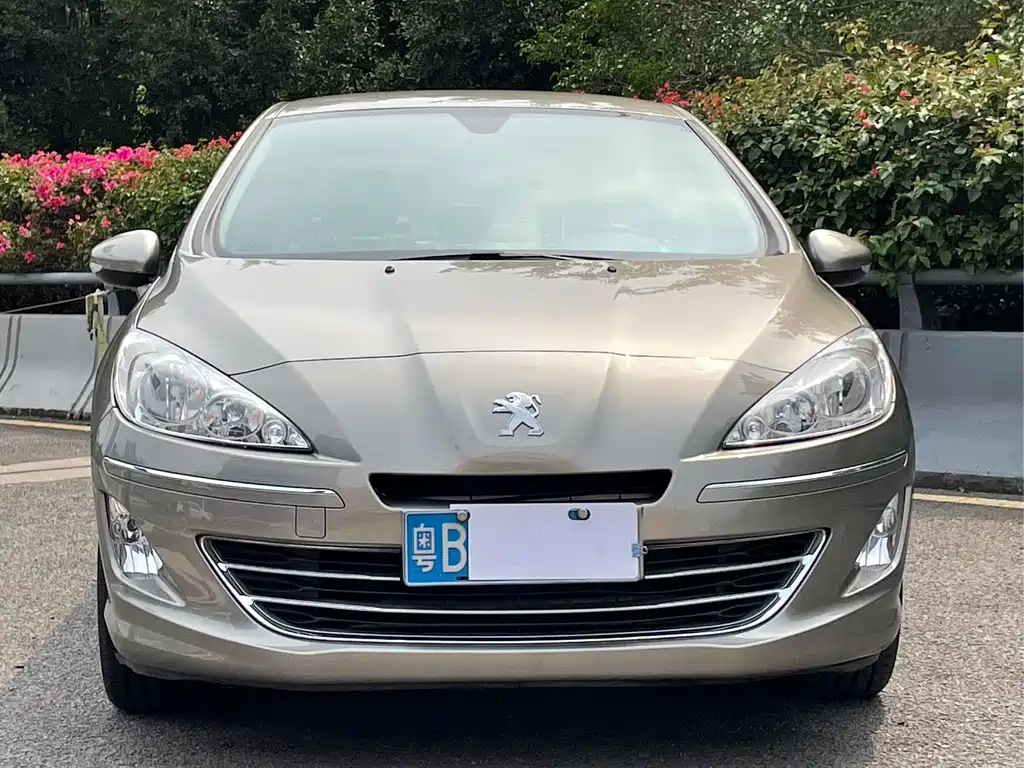 Peugeot 408 2014 — фото 2