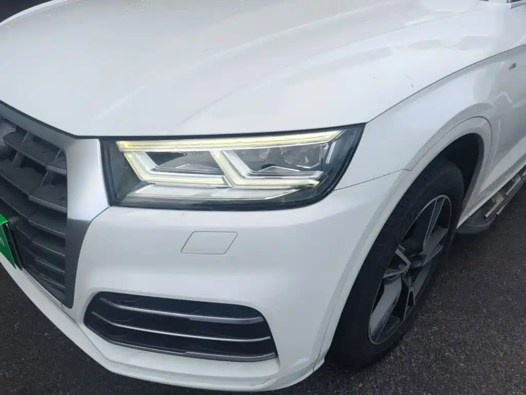 Audi Q5L 2019 — фото 24