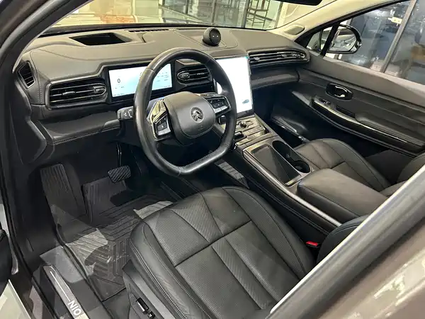 NIO ES8 2020