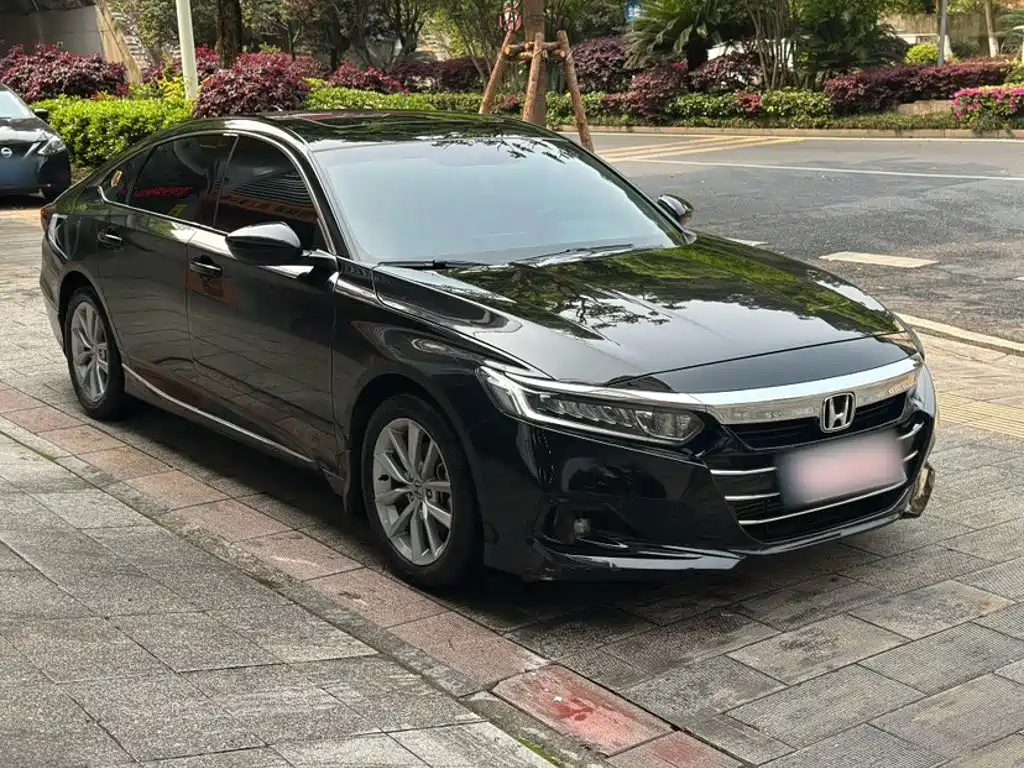 Honda Accord 2023 — фото 13