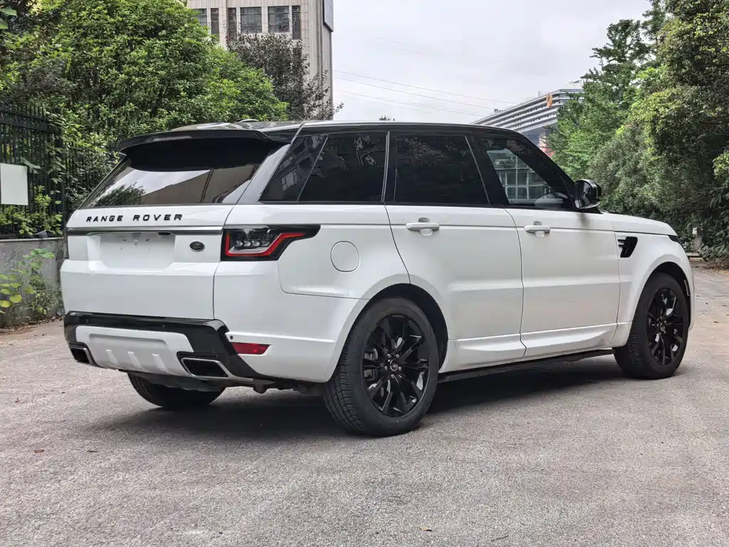 Land Rover Range Rover Sport 2016 — фото 14