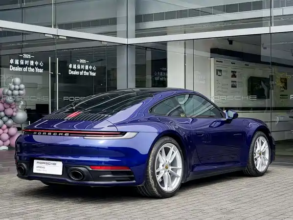 Porsche 911 2021