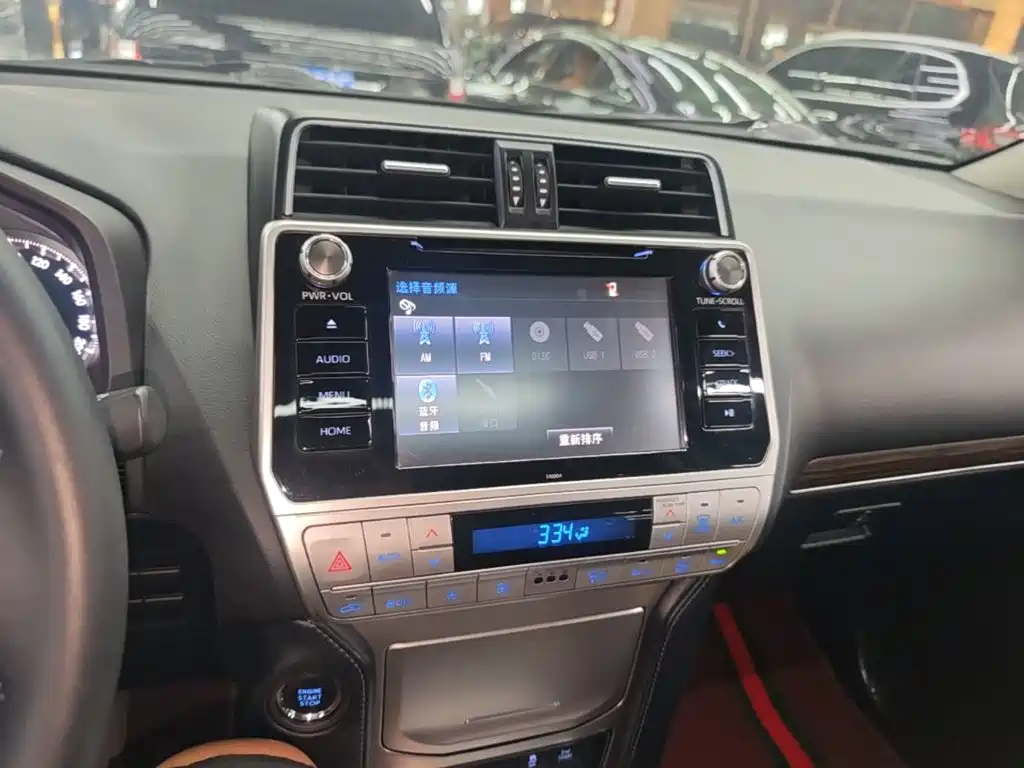 Toyota Prado 2019 — фото 13