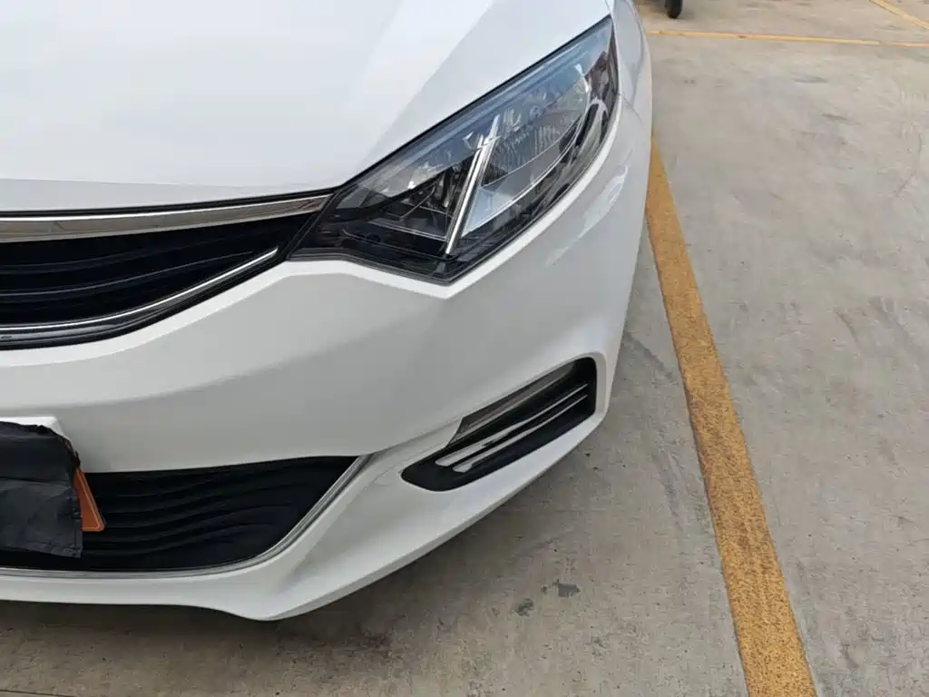 Changan Eado XT 2015 — фото 24