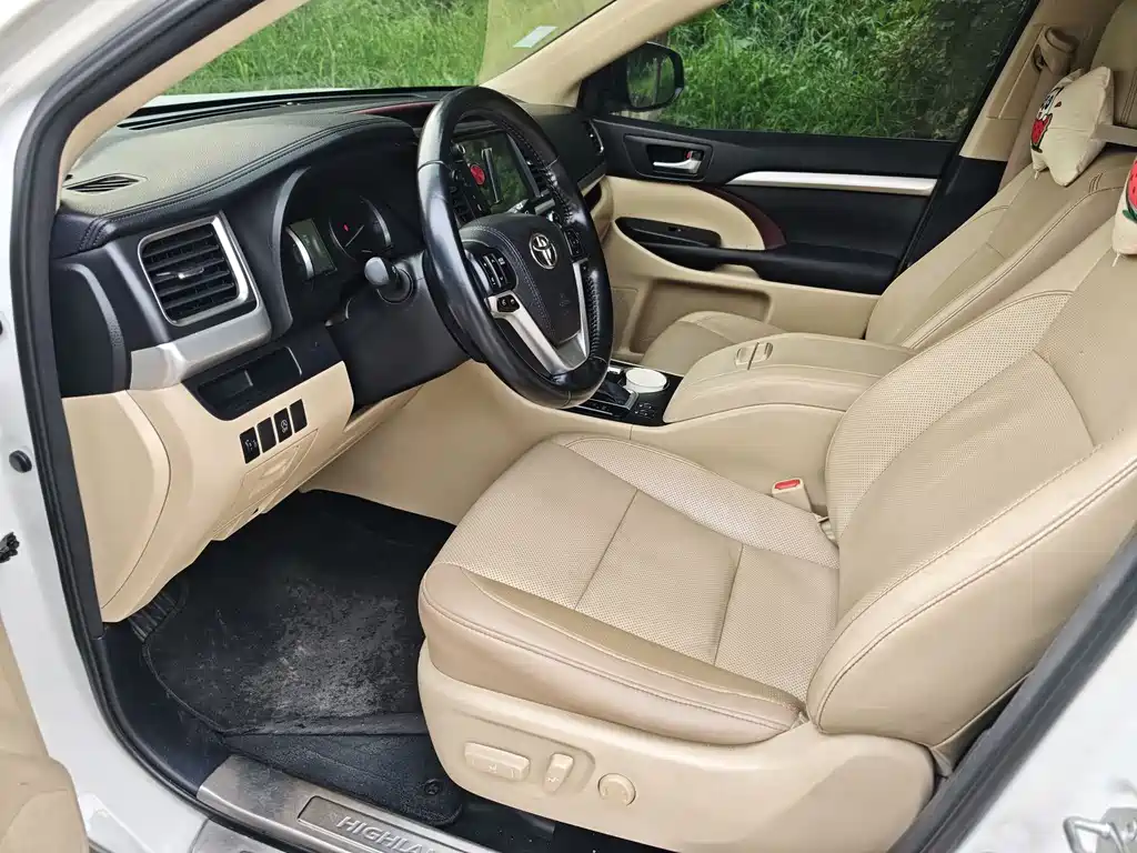 Toyota Highlander 2015 — фото 2