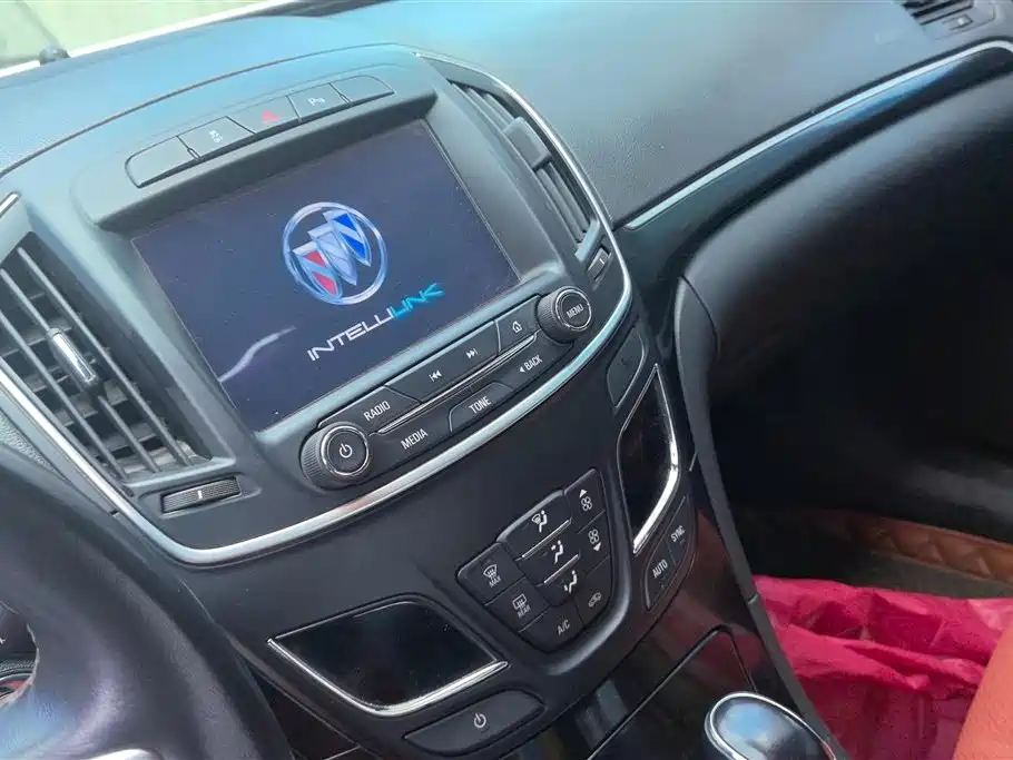 Buick Regal 2015 — фото 13