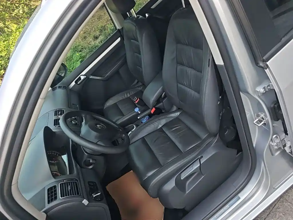 Volkswagen Touran 2015 — фото 15