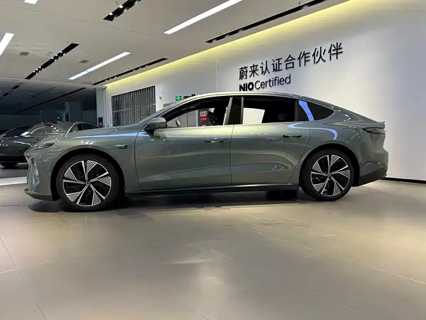 NIO ET7 2022