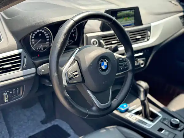 BMW 1 Series 2019