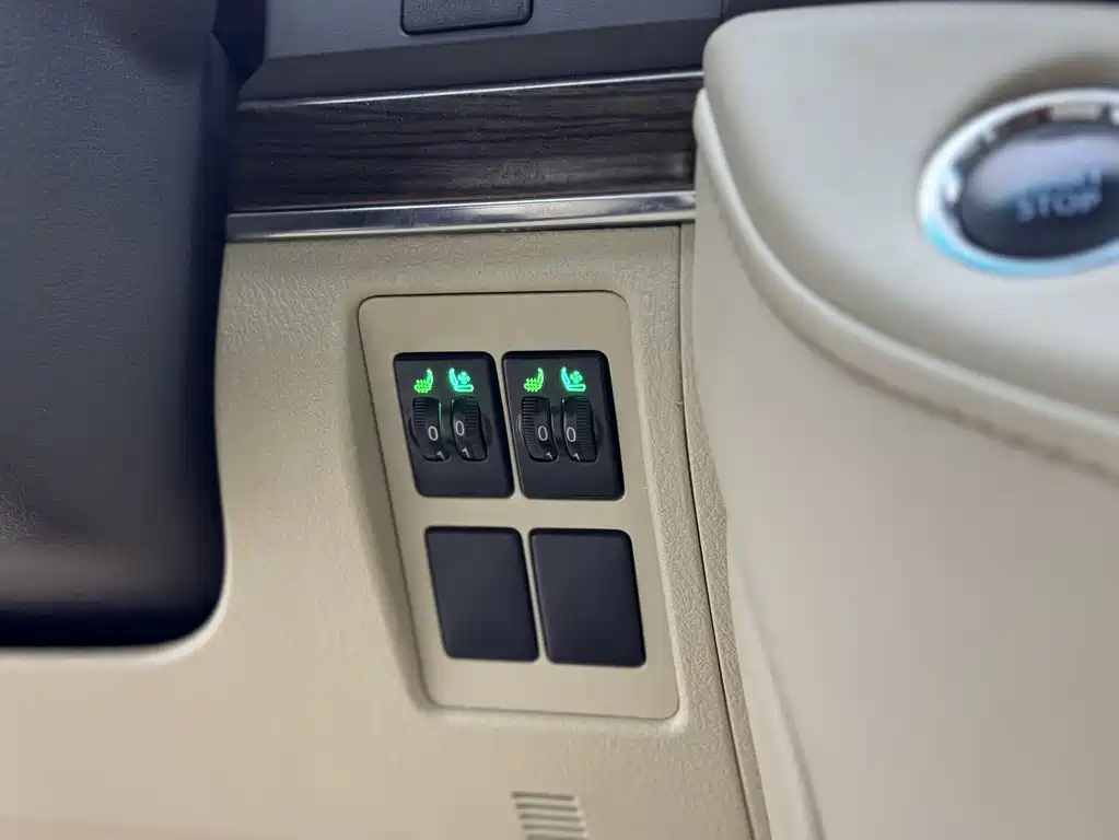 Toyota Land Cruiser 2019 — фото 10