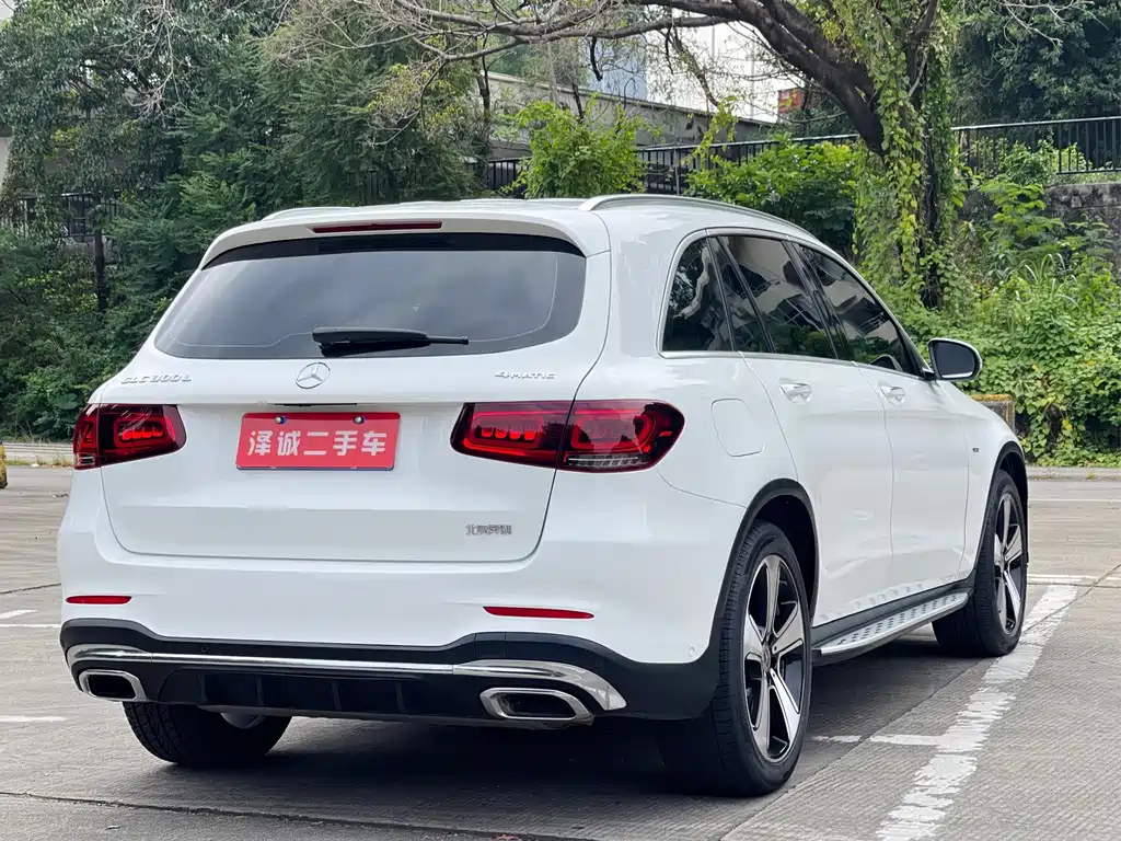 Mercedes-Benz GLC 2023