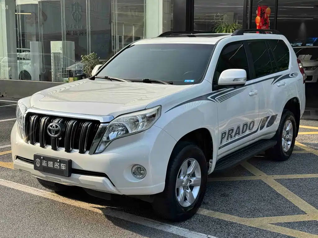Toyota Prado 2017 — фото 1
