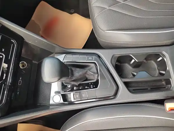 Volkswagen Tiguan L 2022