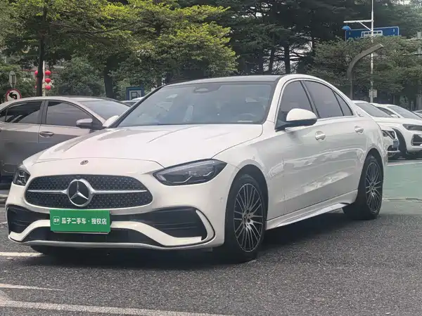 Mercedes-Benz C-Class 2024