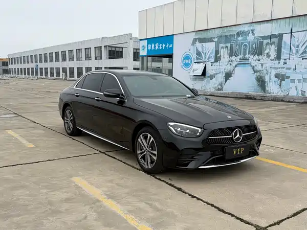 Mercedes-Benz E-Class 2022
