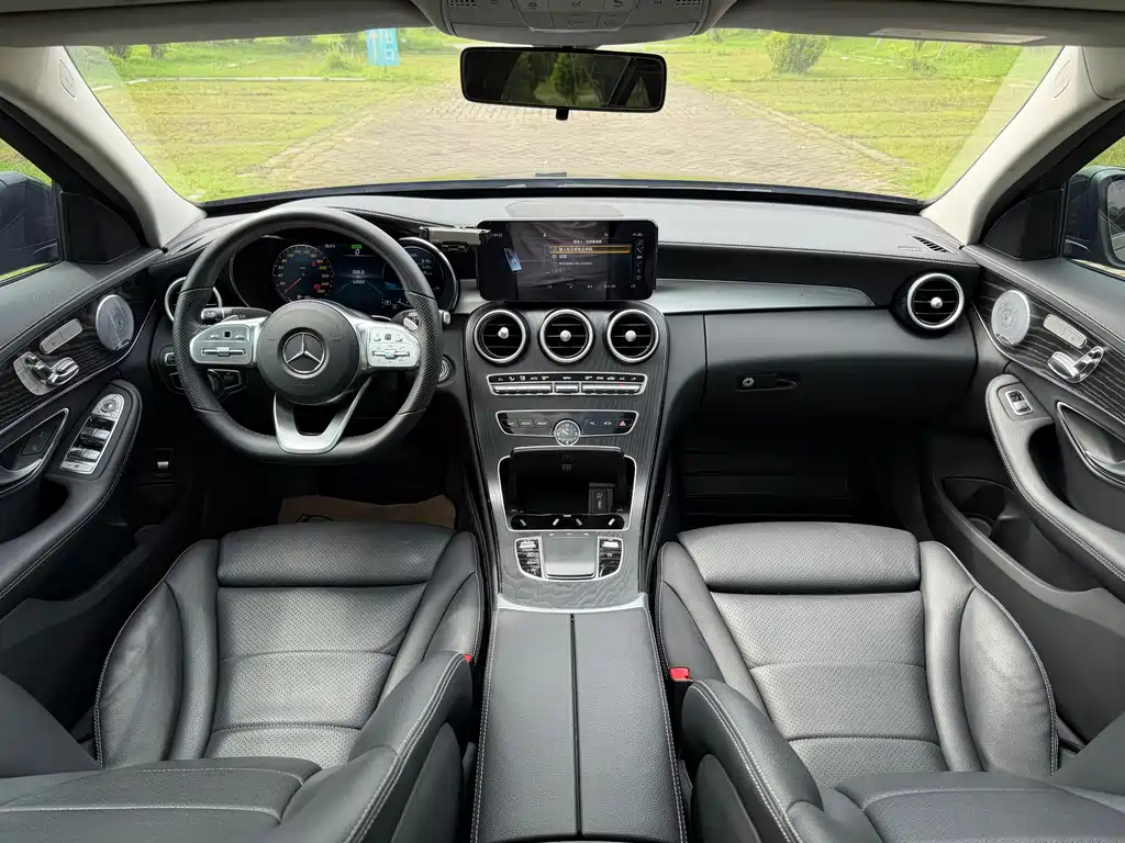 Mercedes-Benz C-Class 2021 — фото 11