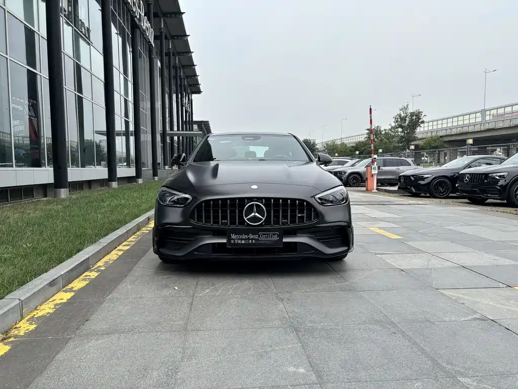 Mercedes-Benz C-Class AMG 2025 — фото 2