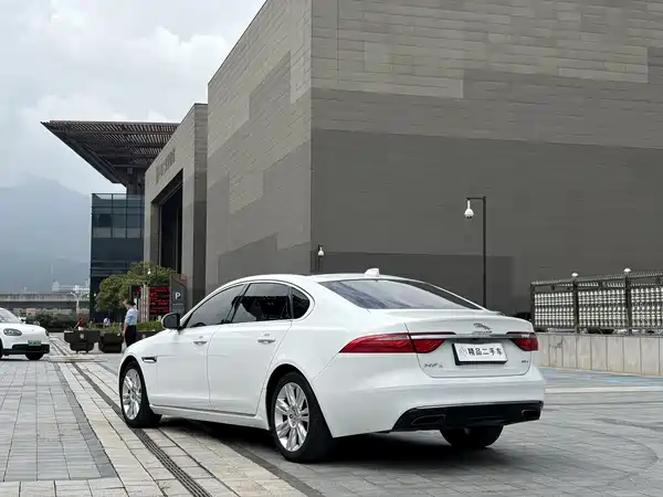 Jaguar XFL 2017