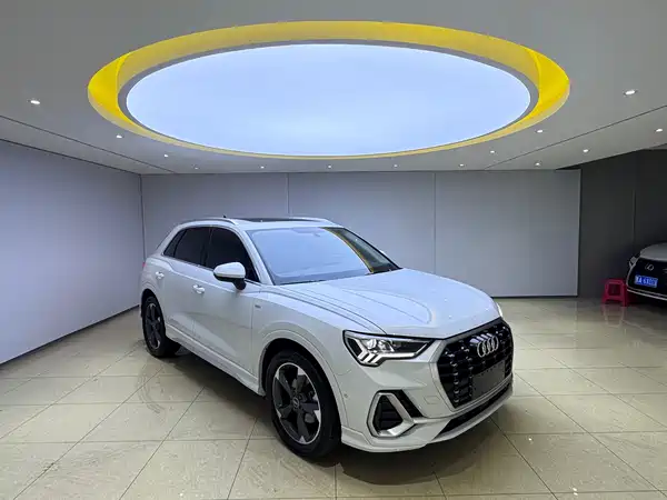 Audi Q3 2022