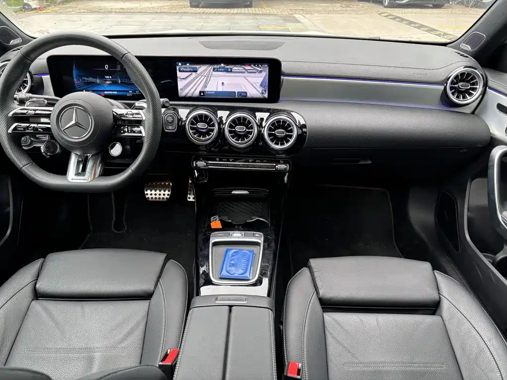 Mercedes-Benz A-Class AMG 2025 — фото 7