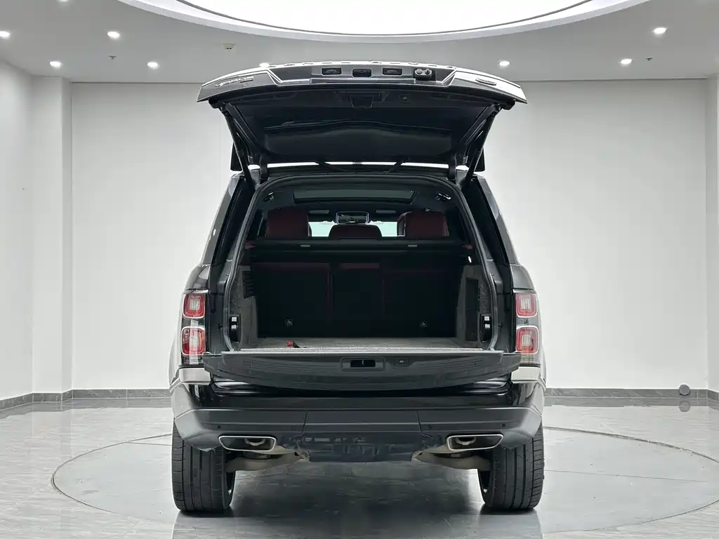 Land Rover Range Rover 2021 — фото 28