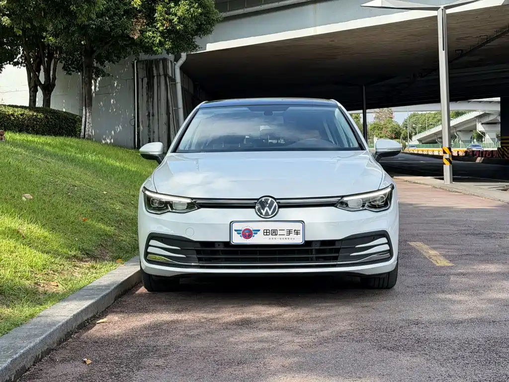 Volkswagen Golf 2023