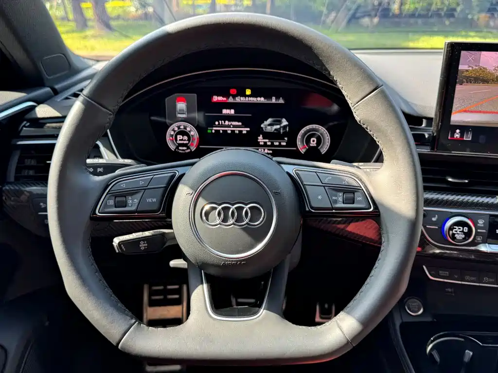 Audi A4L 2023 — фото 17