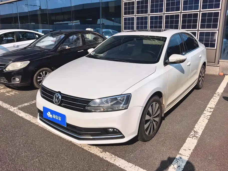 Volkswagen Sagitar 2017