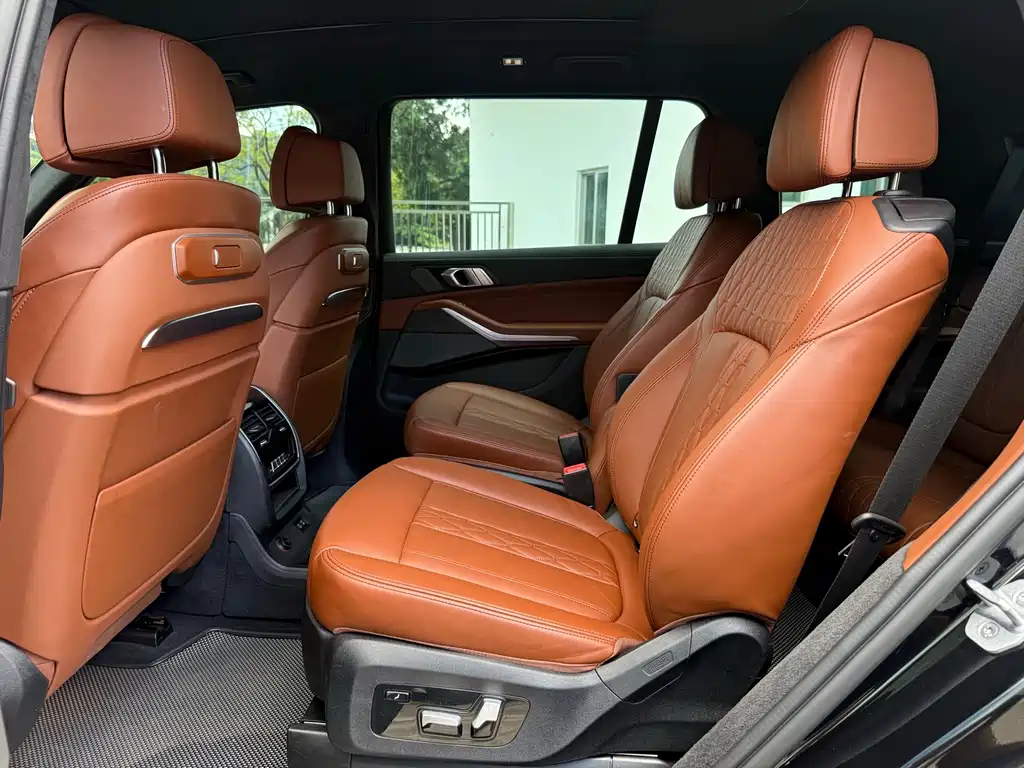 BMW X7 2024 — фото 10