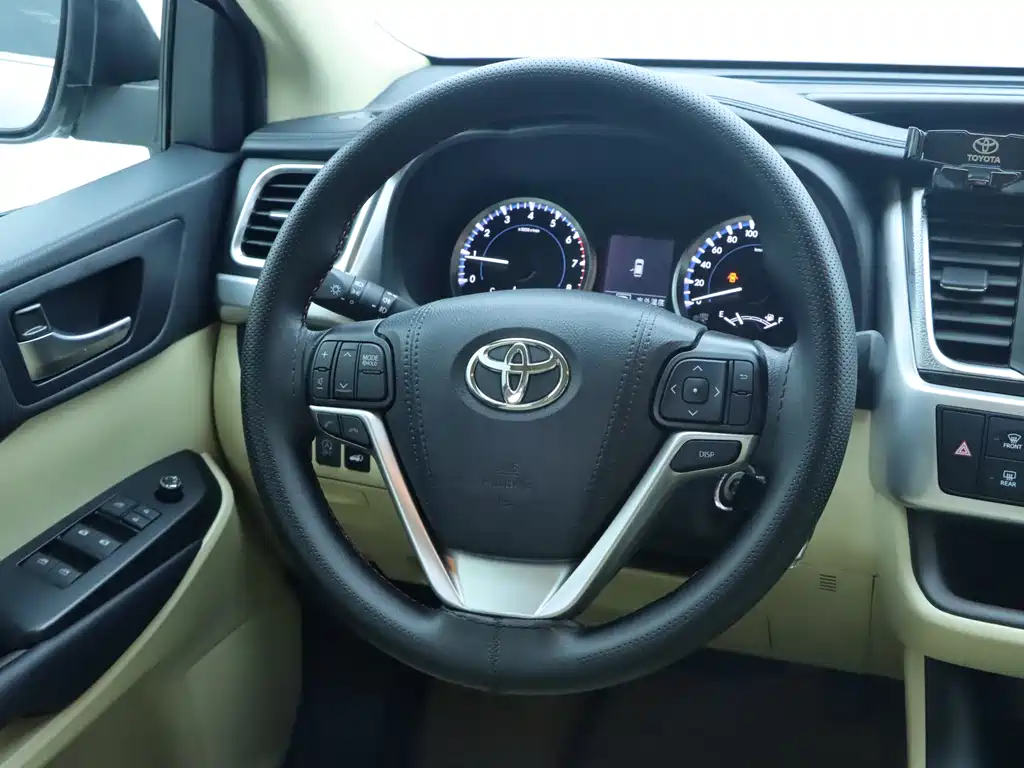 Toyota Highlander 2021 — фото 15