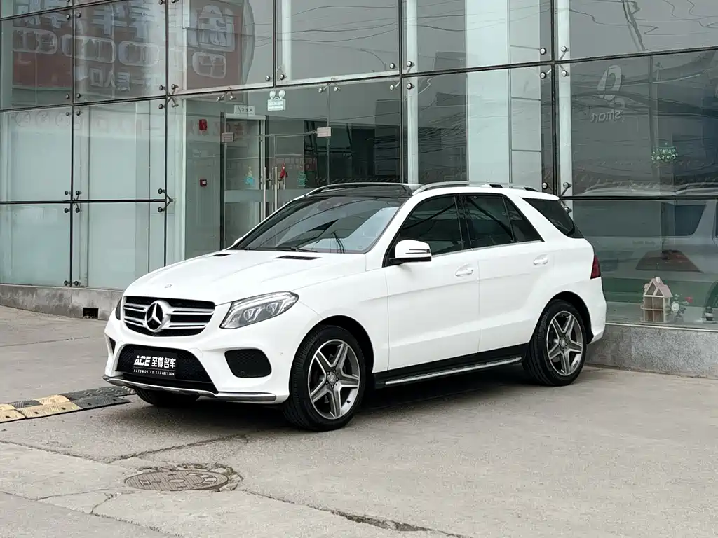 Mercedes-Benz GLE 2016