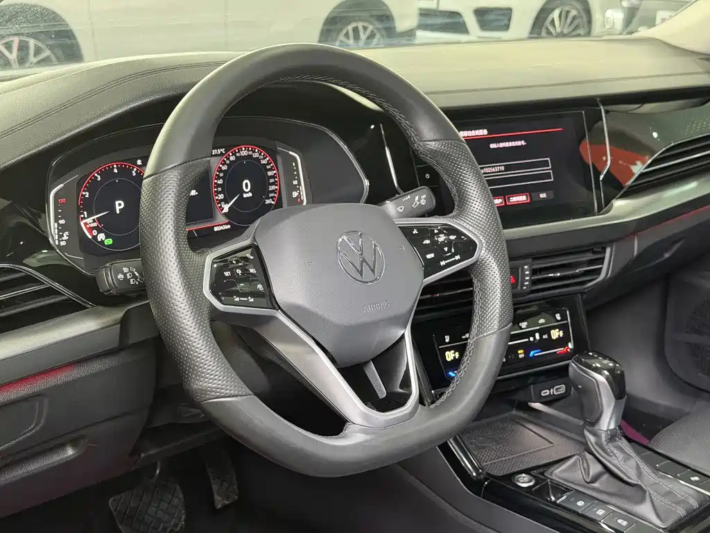 Volkswagen Passat 2022 — фото 13