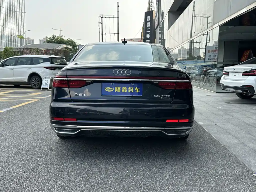 Audi A8 2019 — фото 9