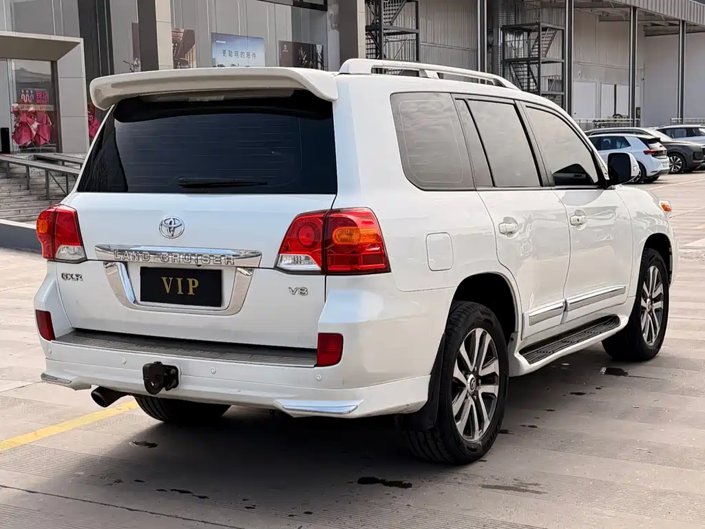 Toyota Land Cruiser 2013 — фото 15