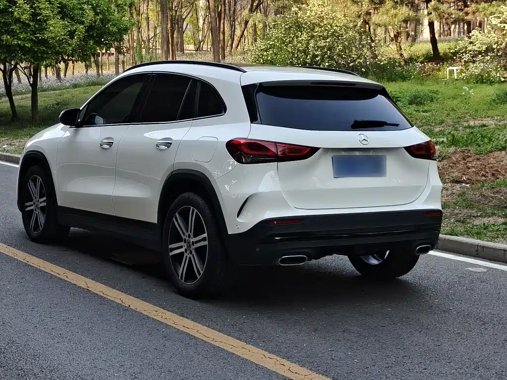 Mercedes-Benz GLA 2021 — фото 21