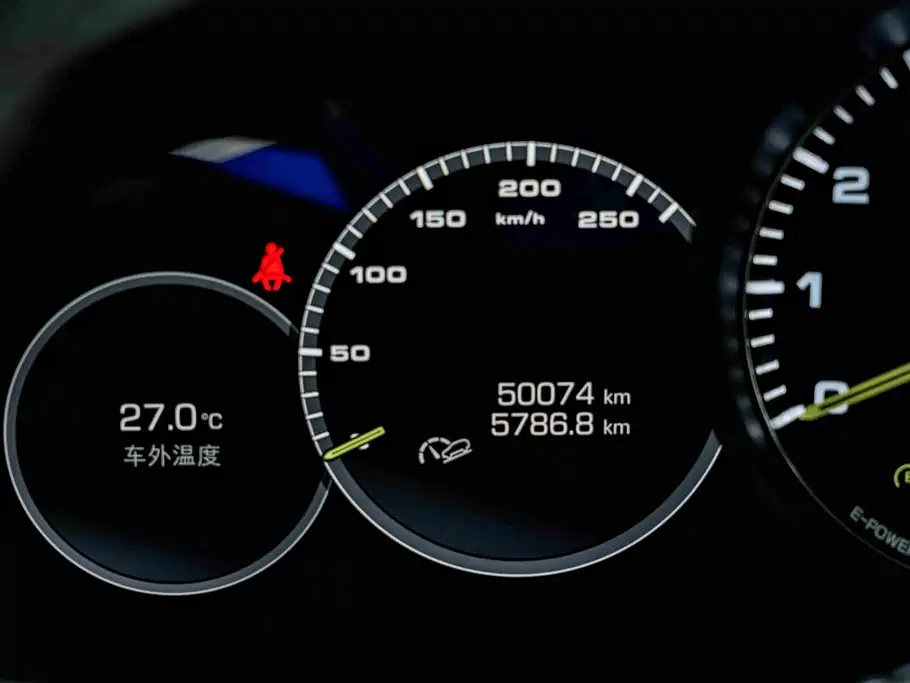 Porsche Cayenne New Energy 2021 — фото 10