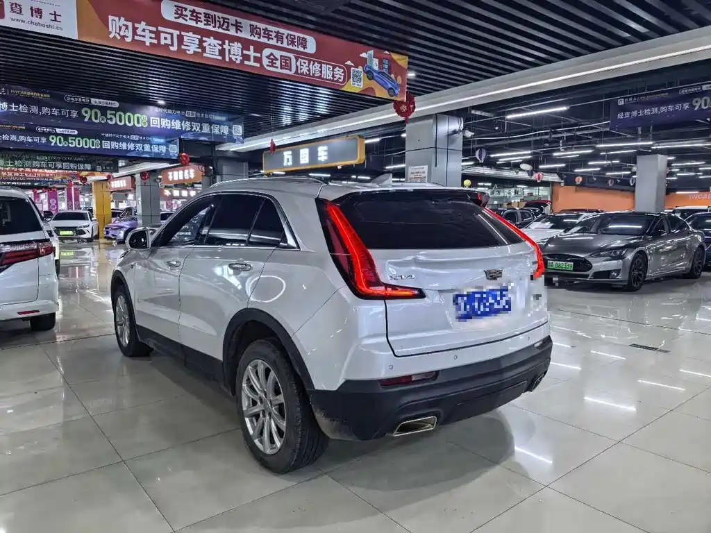 Cadillac XT4 2021 — фото 9