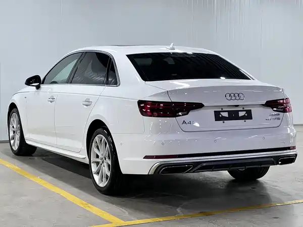 Audi A4L 2019