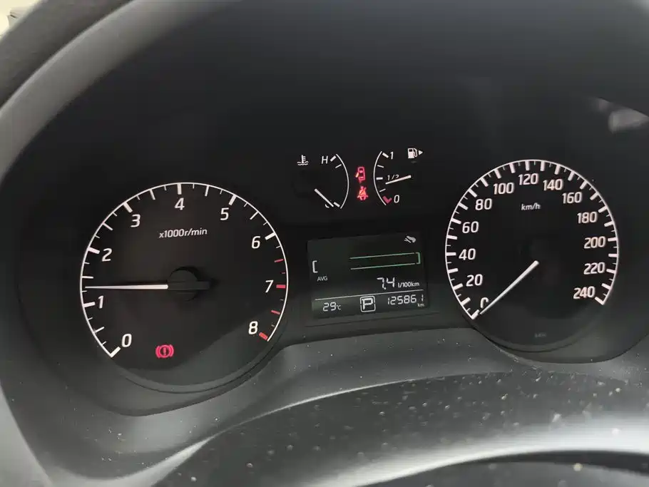 Nissan Sylphy 2015 — фото 14