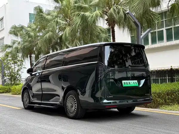 Geely Galaxy Yizhen L380 2025