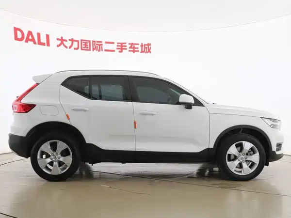 Volvo XC40 2021