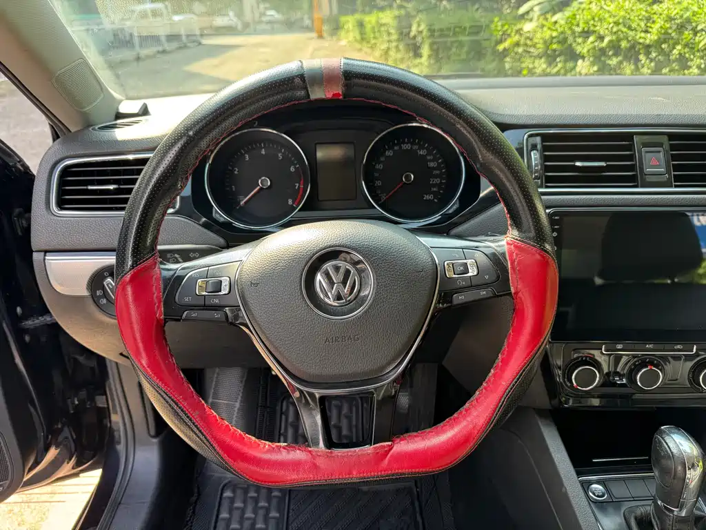 Volkswagen Sagitar 2019 — фото 15