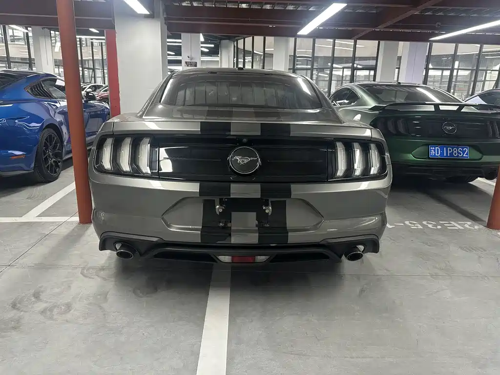 Ford Mustang 2019 — фото 14