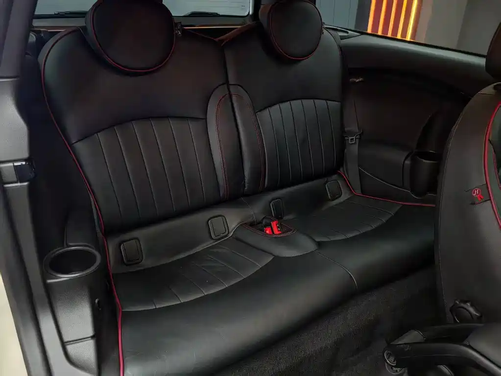 MINI Clubman 2012 — фото 27