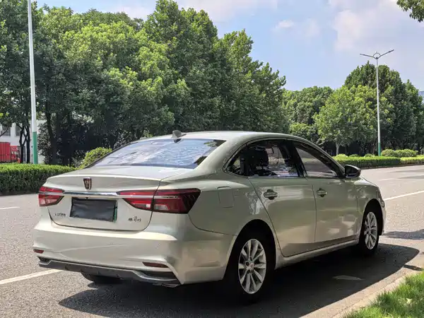 Roewe i6 New Energy 2017