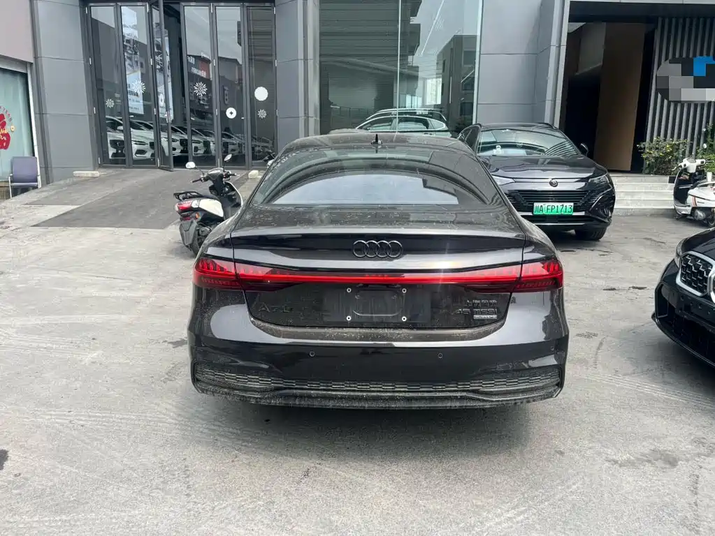 Audi A7L 2023 — фото 8
