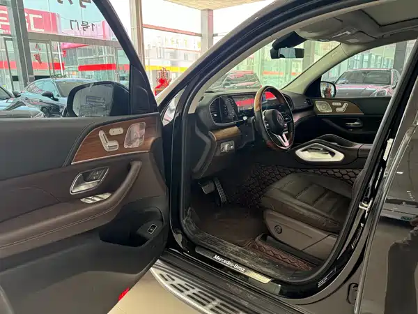 Mercedes-Benz GLS 2022