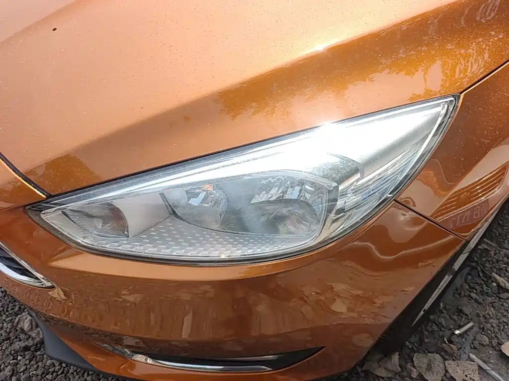 Ford Focus 2015 — фото 24