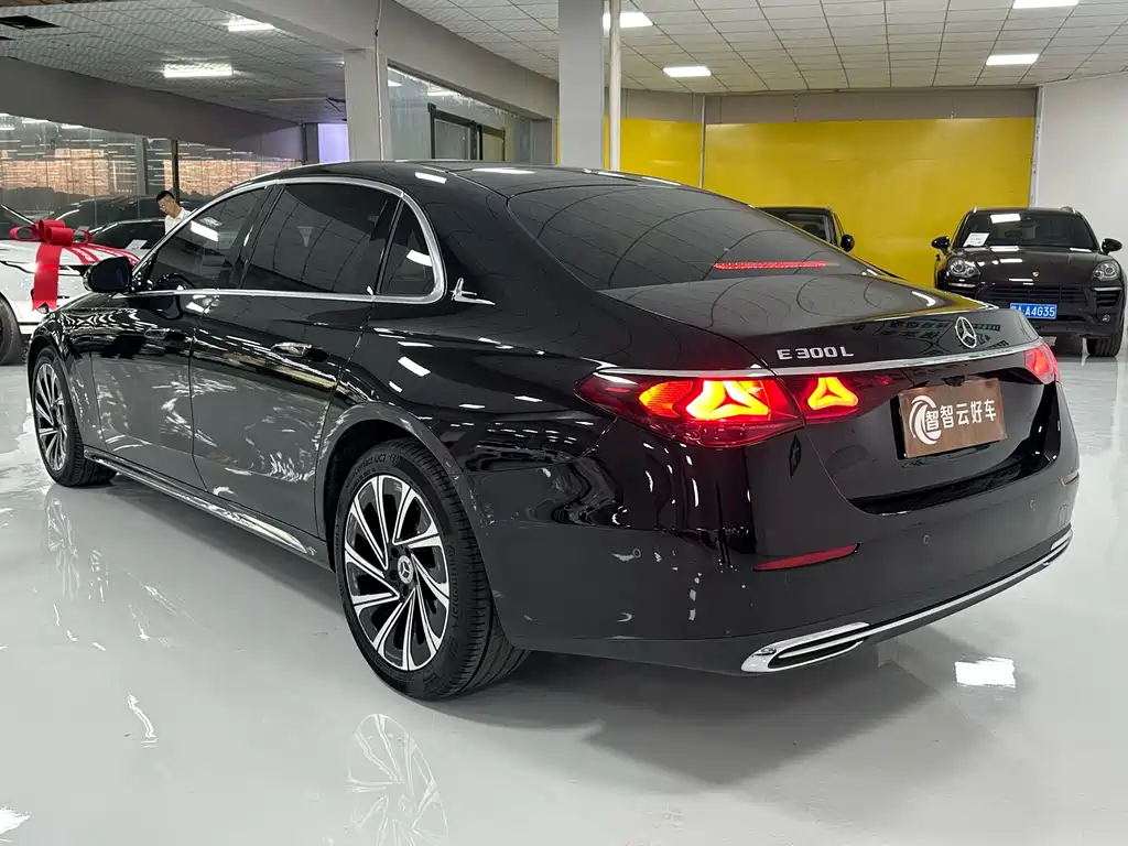 Mercedes-Benz E-Class 2025