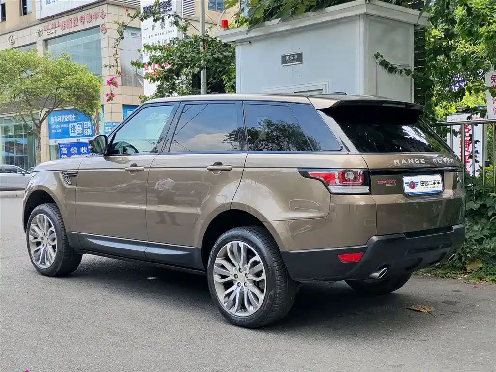 Land Rover Range Rover Sport 2014 — фото 4